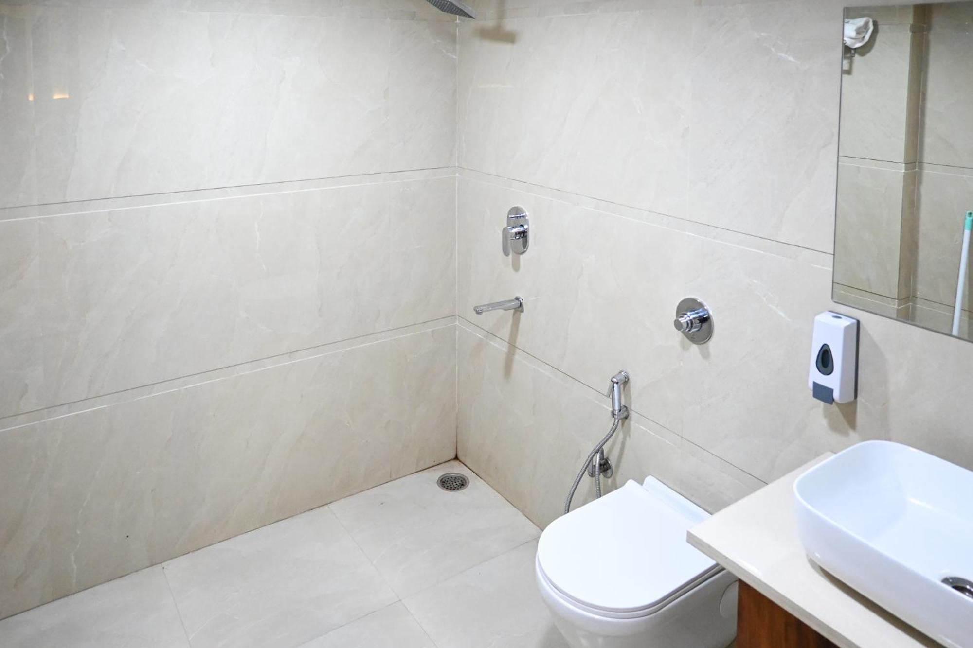 The Kedar Resort Mathura Exterior photo