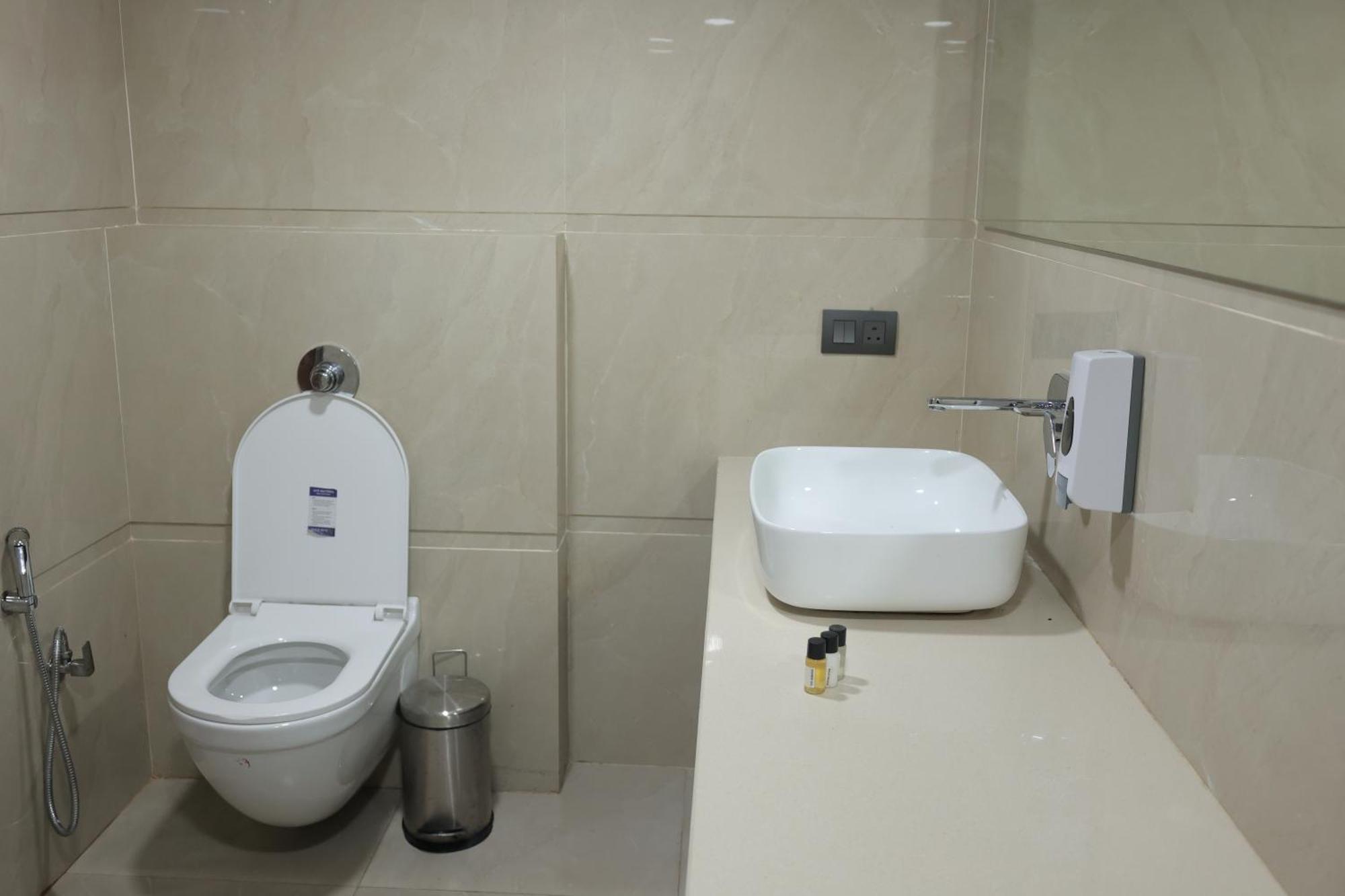 The Kedar Resort Mathura Exterior photo